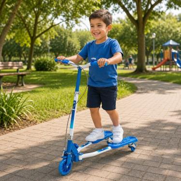 Imagem de Patinete Infantil Dobrável com Sistema Abre e Fecha e Rodas com Leds Azul Unitoys