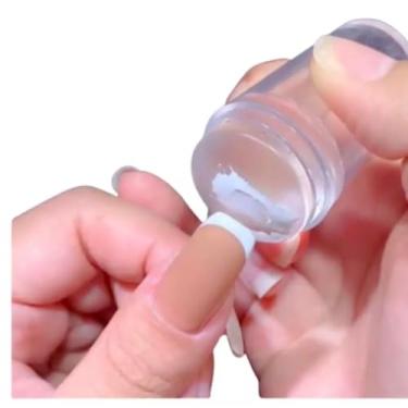 Imagem de Carimbo de Unha Transparente com Ponta de Silicone