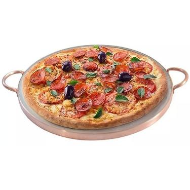 Imagem de Forma De Pizza Em Pedra Sabão Com Alça De Cobre 25,0 Cm