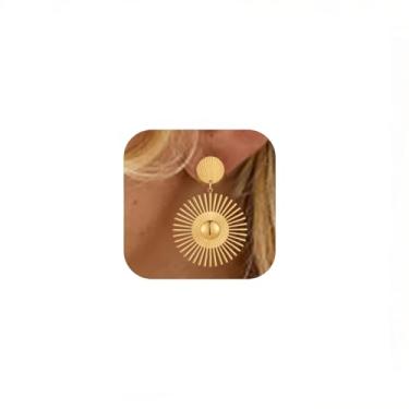 Imagem de Brincos de sol dourados para mulheres, joias vintage boho, brincos de argola grandes hipoalergênicos, leves, acessórios formais de verão brilhantes (5 cm), large hoop earrings, Latão, Sem pedra