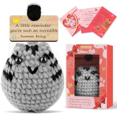 Imagem de FOGWOWO Lindo gato de crochê positivo com suporte emocional presentes inspiradores para amantes de gatos, mulheres, mães, irmãs, amigas, animais de crochê positivos feitos à mão com caixa de presente