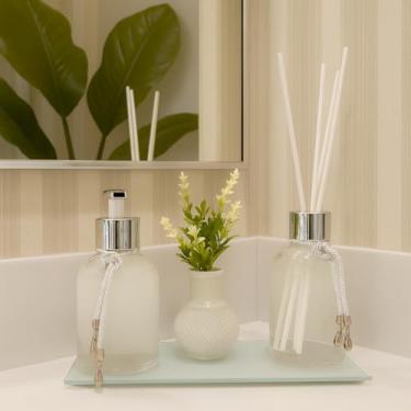 Imagem de Kit Lavabo Vidro Luxo com Difusor e Saboneteira 200ml Bandeja Decorativa Ambar Branco Off White Preto(Kit Branco,Sem Bandeja)