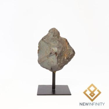 Imagem de Pedra Hematita Bruta na Base de Metal - New Infinity