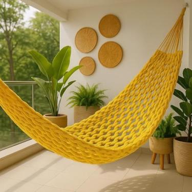 Imagem de Rede de Descanso, Confeccionada em AlgodãO ConfortáVel e Resistente, Adequada Para Uso Interno e Externo.(Rede Trançada Amarela)