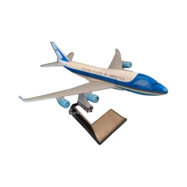 Imagem de Modelo De Avião Miniatura Em Metal Diecast Boeing Airbus Dubai B737 Em