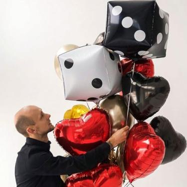Imagem de Conjunto de 8 balões de dados 4D e festa de coração - balões de dados pretos e brancos de 61 cm + balões de coração de 45,7 cm para dia dos namorados, aniversário e decoração de festa de jogos