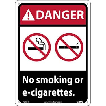 Imagem de NMC DGA66RB National Marker Danger Caution Sign, Não Fumar ou Cigarros Eletrônicos, 35,5 cm x 25,5 cm, Plástico Rígido
