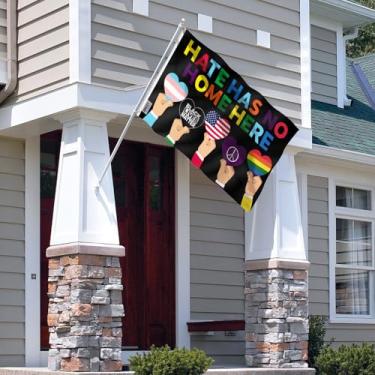 Imagem de Bandeira Fly in Breeze 8,5 x 1,5 m Hate Has No Home Here - Cor vívida e à prova de desbotamento - Cabeçalho de lona e costura dupla - Bandeiras de direitos humanos LGBTQ BLM poliéster com ilhós de