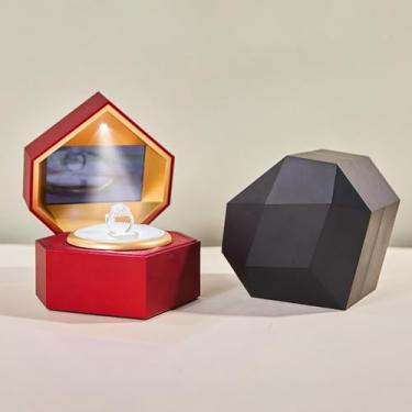 Imagem de UGPLM Porta-anéis com luz, estojo pequeno para colares e joias, ideal para cerimônias, noivados, aniversários e Dia dos Namorados, Vermelho