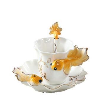 Imagem de Generic Brands Conjunto de 2 canecas de café de cerâmica com osso de peixe dourado 3D e pires de chá da tarde (vermelho)