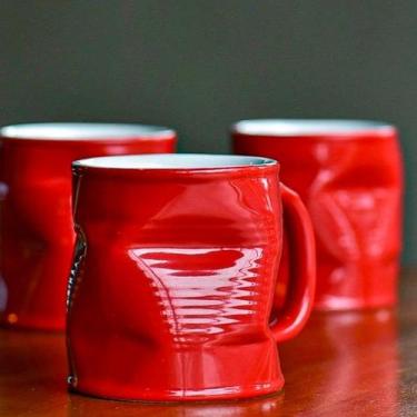 Imagem de Caneca Ceraflame Lata Amassada Vermelha 320ml