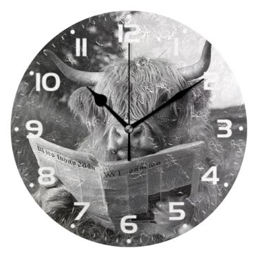 Imagem de JUZIHAI Highland Cow Reads Relógio de parede de jornal silencioso, sem tique-taque, relógios de parede redondos, operados por bateria, fácil de ler, relógio decorativo de parede para casa, cozinha