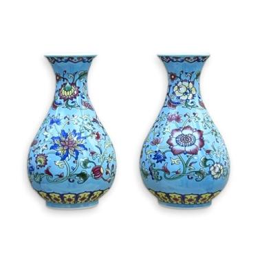 Imagem de GDSZJLJ Conjunto de dois vasos de parede de porcelana chinesa azul e branca feitos à mão, vasos de parede de cerâmica chinoiserie para flores, vaso montado para decoração de casa, sala de estar e