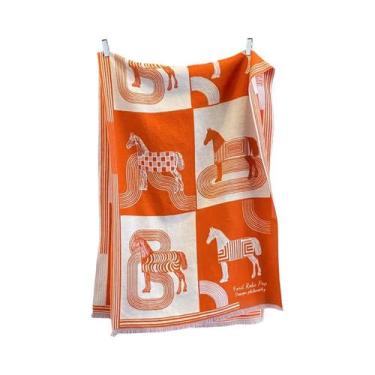 Imagem de Cachecol Feminino De Inverno Em Cashmere Luxuoso Com Estampa De Cavalo