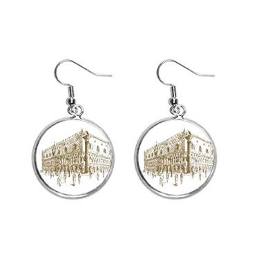 Imagem de Brinco de prata com desenho de paisagem da arquitetura, joia feminina
