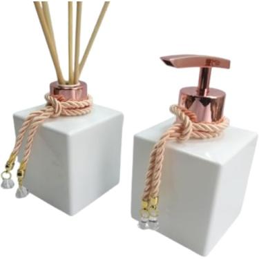 Imagem de Kit Banheiro Lavabo com Bandeja de Vidro, Porta Sabonete Líquido, Difusor Aromático, Porta Escova e Pincel Make – Organização e Decoração Premium para Banheiro (Branco e Rosê Gold)