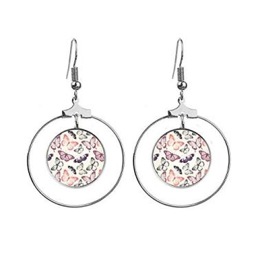 Imagem de Brincos Borboleta em fundo rosa pálido Joias Círculo Drop