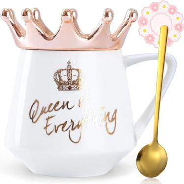 Imagem de Arawat Caneca Queen of Everything com tampa Caneca branca doce com coroa canecas de café presente com colher e porta-copos copo de cerâmica 340 g presente de aniversário para mulheres, meninas, mãe