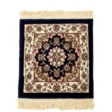 Imagem de Tapete de mesa étnico vintage quadrado com franja de borla – Tapete de jantar com padrão floral persa intrincado resistente ao calor para proteção de mesa de cozinha e decoração de casa Boho