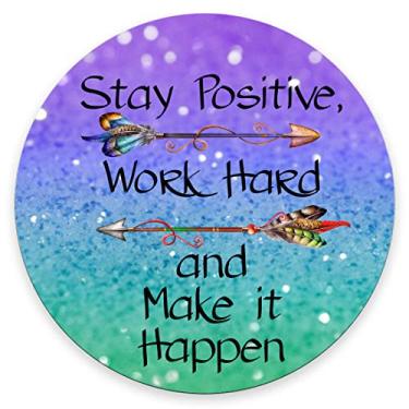 Imagem de Amcove Mouse pad com citações motivacionais redondas personalizadas, Stay Positive Work Hard and Make It Happen motivacional placa com citação inspiradora redonda, citações motivacionais para o trabalho (roxo verde)