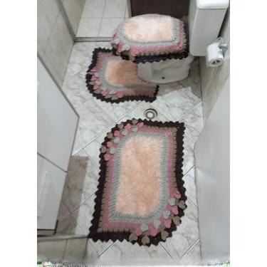 Imagem de Jogo de Banheiro In Love, 3 Peças, Tapete em Crochê, Rosa, Cinza, Bege e Preto, Decorado com Corações