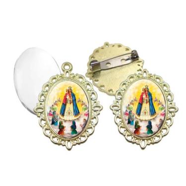 Imagem de Broche com Relicario Dourado Nossa Senhora do Bom Parto Terno Noivo la