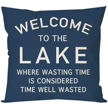 Imagem de PANDICORN Capas de almofada decorativas "Welcome to The Lake" azul marinho 45,7 x 45,7 cm, capas de almofada para decoração de casa e sofá PP-A07-18