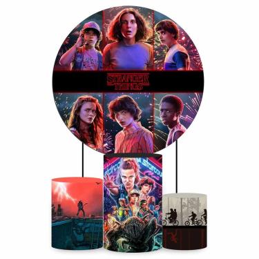 Imagem de Kit Painel de Festa Redondo de 1,30m e Trio de Cilindros Stranger Things - Fera Print