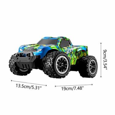 Imagem de Caminhões 4wd da escala com o todo-o-terreno elétrico controlado remot