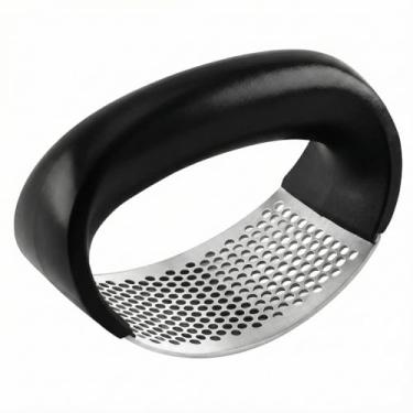 Imagem de Amassador de Alho Premium em Aço Inoxidável, Preto, com Alça Ergonômica e Base Perfurada para Triturar e Espremer