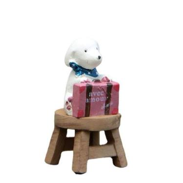 Imagem de Cão de resina criativa de escultura sentado em banquinho com caixa de 
