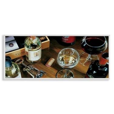 Imagem de Stupell Industries Design de arte giclée emoldurado branco com rolhas e garrafas de vinho por Stefano Ferreri, 61 x 25 cm