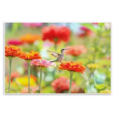 Imagem de Stupell Industries Desenho artístico de placa de parede de beija-flor da fada do açúcar por Carrie Ann Grippo-Pike, 25 x 38 cm