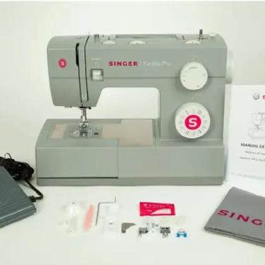 Imagem de Máquina de Costura Facilita Pro 4432 Singer, 110V