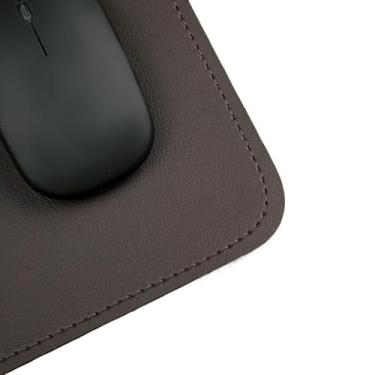 Imagem de Mouse Pad em Couro Ecológico para Controle de Precisão, Modelo 20x20cm Compacto para Viagens e Notebook, Base Antiderrapante(Café)
