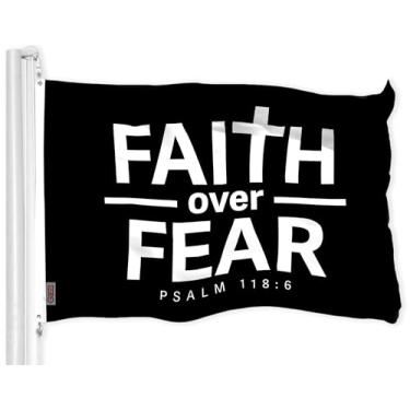 Imagem de G128 Bandeira Faith Over Fear | 9 x 1,5 m | LiteWeave Pro Series Impresso Poliéster 150D | Bandeira de Jesus Cristão Verso da Bíblia Religiosa, Interior/Exterior, Cores Vibrantes, Ilhós de Latão