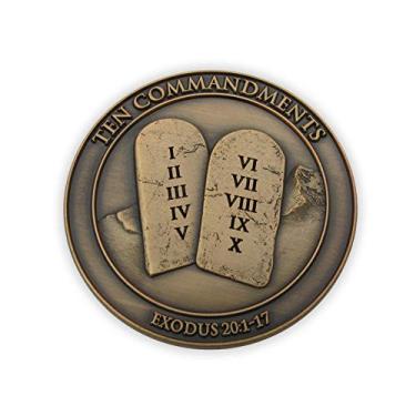 Imagem de Ten Commandments Coin, I Am The Lord Your God, Exodus 20:1-7. Ficha para manter os comandos de Deus no seu bolso ou bolsa. Moeda de desafio banhada a ouro antigo. Distribuição para a escola de domingo ou estudo da Bíblia.
