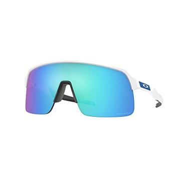 Imagem de Oakley Pacote de óculos de sol OO9463: OO 9463 946319 Sutro Lite Matte White Prizm S e kit de acessórios de coleira preta grande, Sutro Lite Matte White Prizm S, 39/139/138