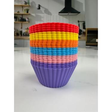 Imagem de Pacote com 24 copos de cozimento, copos de 7 cm, cupcake de silicone reutilizável e forros de muffin antiaderentes para festa, 6 cores arco-íris (pacote com 24, multicoloridas)