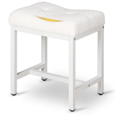 Imagem de FLYZC Banqueta de penteadeira, assento de sela, cadeira de maquiagem com perna de metal, banco de descanso de pés otomano de veludo em forma de U, cadeiras quadradas pequenas sob a mesa para