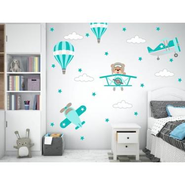 Imagem de adesivo de parede urso aviador com aviões e balões tons de verde nuven
