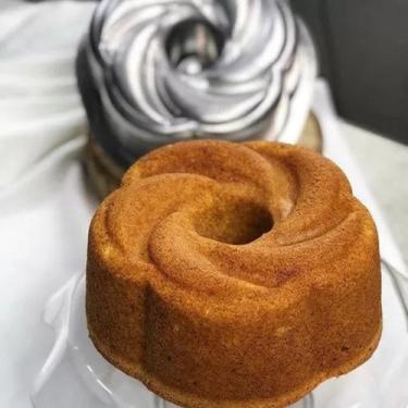 Imagem de Forma de bolo suíça decorada nº 5 - Caparroz