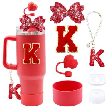 Imagem de Liangang Conjunto de acessórios de copo Stanley vermelho 7 peças para copo Stanley Cup 850.5 g 1,134.0 g copo com alça, incluindo tampa de cobertura de palha de coração, pingente de letra, laço