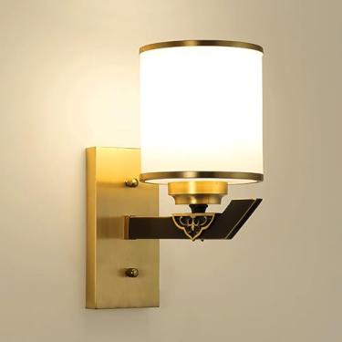 Imagem de Elegante arandela de latão, luxuosa luminária de parede de vidro cilíndrico, padrão de escultura, arte H65, luminária de parede de cobre, moderna iluminação de banheiro de latão escovado de