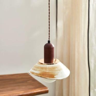 Imagem de KSSTEVNBD Luminária de teto de cerâmica Boho Wabi Sabi Madeira Pendente Luz Retro Globo Vidro Pendurado Cordão de Tecido Branco, Lustre de Concreto Retrô de Terracota Fosco para Cozinha Ilha Sala de