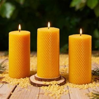 Imagem de Velas de pilar de cera de abelha natural, 3 x 15 cm (pacote com 3) vela colmeia enrolada à mão - queima longa por mais de 44 horas, sem gotejamento, sem cheiro