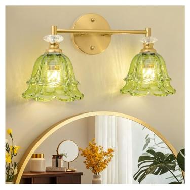 Imagem de NELICOND Luminária de banheiro vintage sobre o espelho, luz verde para banheiro, 2 lâmpadas de latão com abajur de vidro floral para quarto, sala de estar, corredor (verde, 2 luzes)