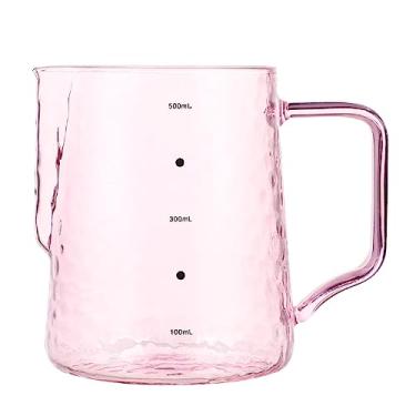 Imagem de de leite espumante de vidro transparente de café expresso, copos medidores com escala de cappuccino creme para latte art rosa