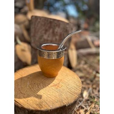 Imagem de Mate Imperial Argentino Algarrobo, Wood Mate, com caneca de cuia de chá de palha, uma bombilla (palha), couro artesanal embrulhado, inclui embalagem premium copo de viagem