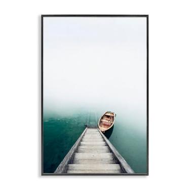 Imagem de Stupell Industries Barco na parte inferior das escadas arte giclée emoldurada preta, design por Sisi e Seb, 76 x 50 cm